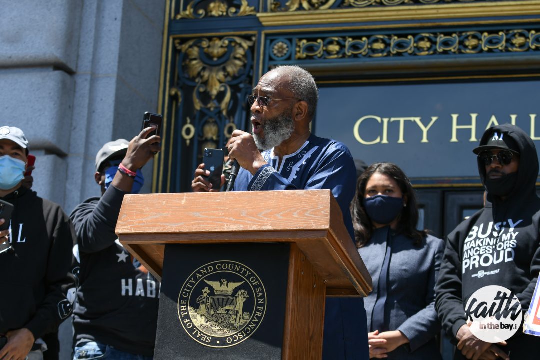 Mayor London Breed & Jamie Foxx Join Clergy and SF NAACP for Kneel-In at City Hall [Photos]