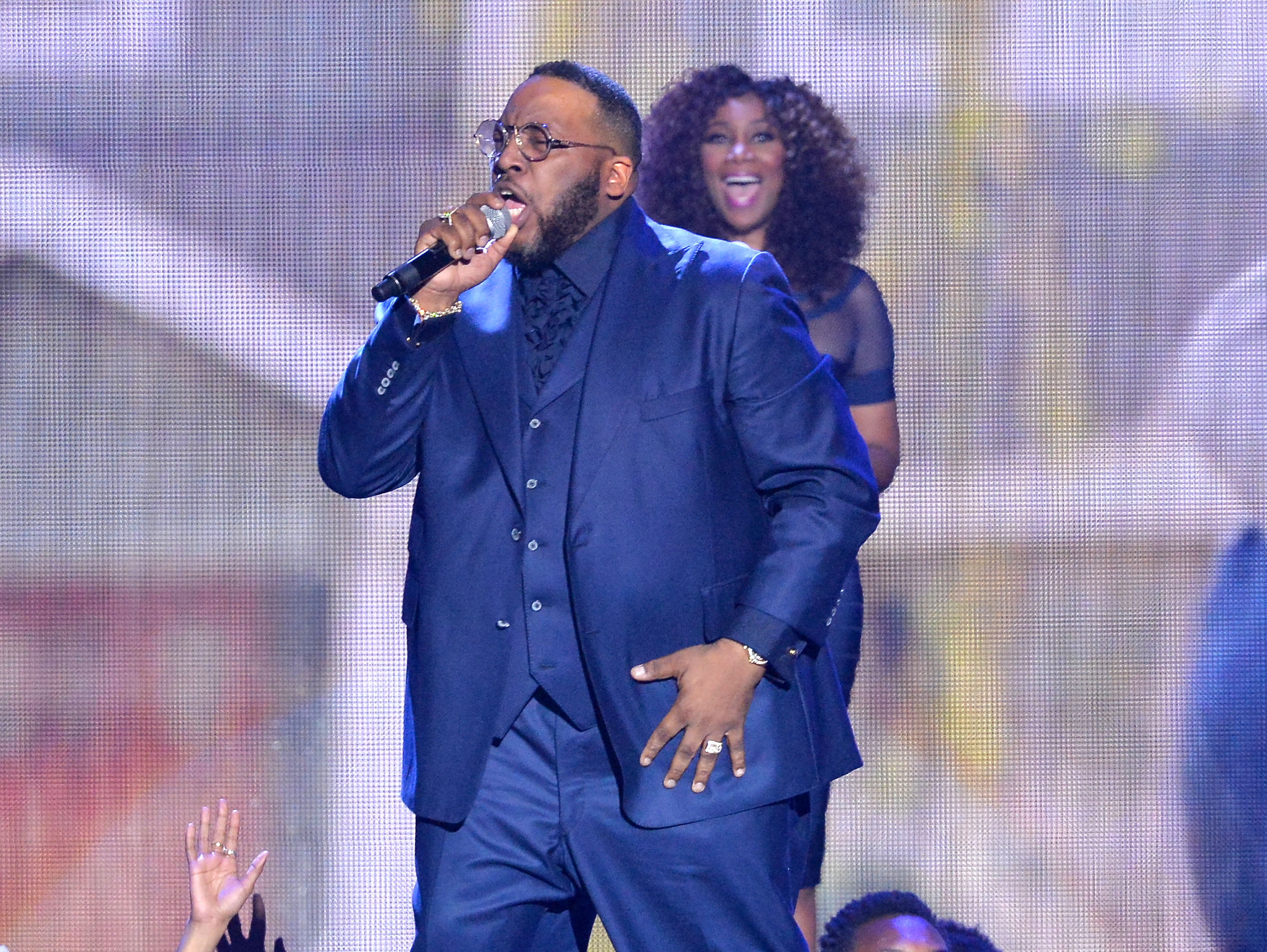 Marvin Sapp- Earl Gibson III  